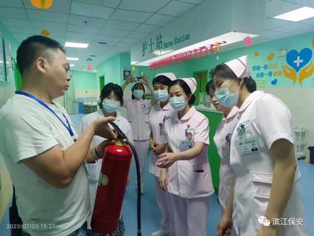 長(zhǎng)沙濱江保安服務(wù)有限責(zé)任公司,長(zhǎng)沙安保服務(wù),長(zhǎng)沙保安,保鏢特衛(wèi)服務(wù),護(hù)衛(wèi)