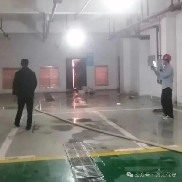 長(zhǎng)沙濱江保安服務(wù)有限責(zé)任公司,長(zhǎng)沙安保服務(wù),長(zhǎng)沙保安,保鏢特衛(wèi)服務(wù),護(hù)衛(wèi)