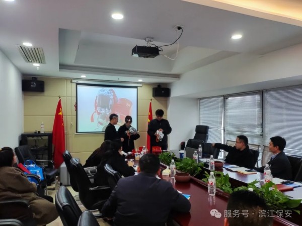 長沙濱江保安服務(wù)有限責(zé)任公司,長沙安保服務(wù),長沙保安,保鏢特衛(wèi)服務(wù),護(hù)衛(wèi)