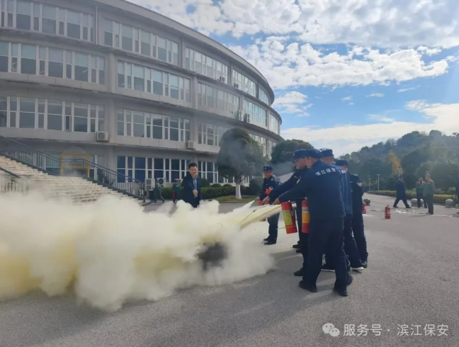長沙濱江保安服務(wù)有限責(zé)任公司,長沙安保服務(wù),長沙保安,保鏢特衛(wèi)服務(wù),護(hù)衛(wèi) 長沙濱江保安服務(wù)有限責(zé)任公司,長沙安保服務(wù),長沙保安,保鏢特衛(wèi)服務(wù),護(hù)衛(wèi)