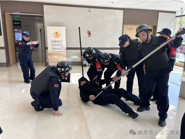 長沙濱江保安服務有限責任公司,長沙安保服務,長沙保安,保鏢特衛(wèi)服務,護衛(wèi)